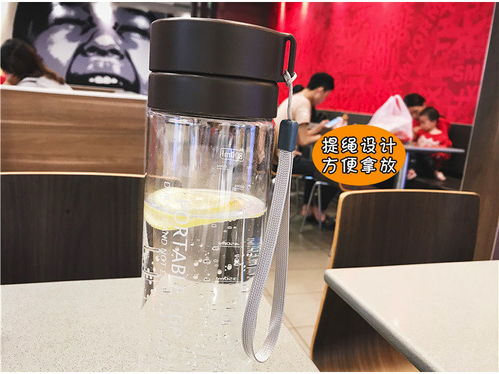 韓版透明塑料杯 運(yùn)動防摔與時尚兼?zhèn)涞娜粘０閭H